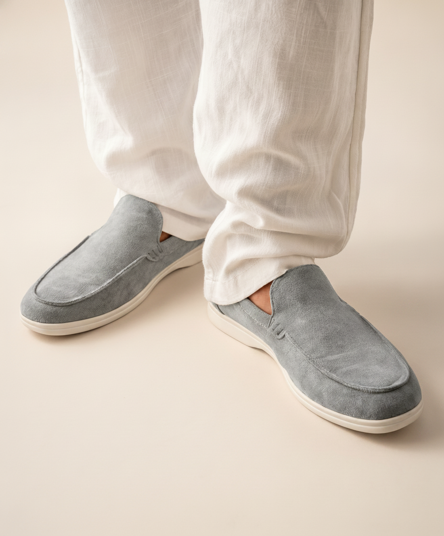 Looksmaxxing Everyday suede loafers in fog blue, product photo