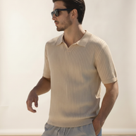 Looksmaxxing Amalfi ribbed knit polo shirt in beige, product photo