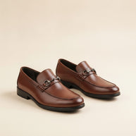 Looksmaxxing Bari elevator slip-on, three-quarter view