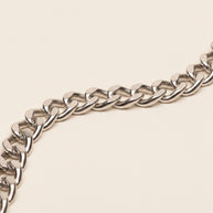 Close-up detail of the Looksmaxxing Salerno Cuban link chain necklace